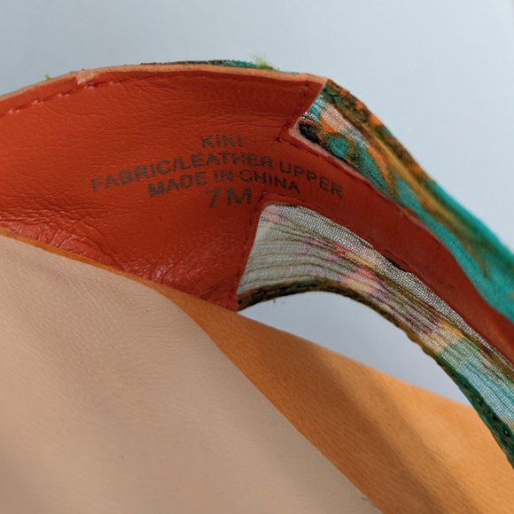 Hype Heeled Leather Sandals - Picture 13 of 15